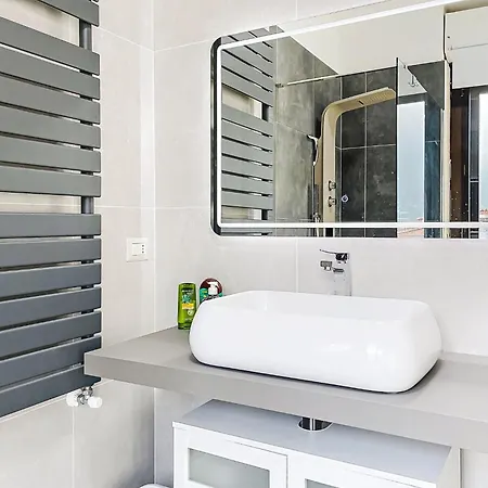 Blu & By Interhome *